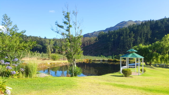 Small dam at Houw Hoek