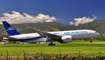 Air Austral plane