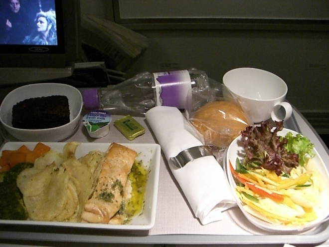 dinner on a British Airways flight - World Traveller