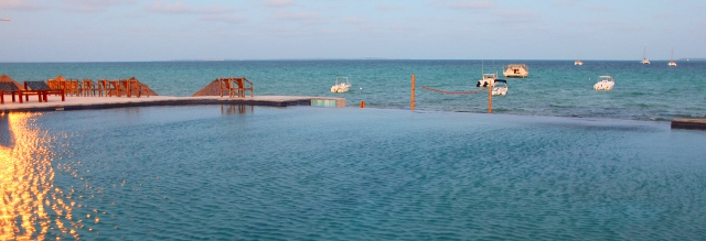 pool at the Beach Lodge in Vilankulo
