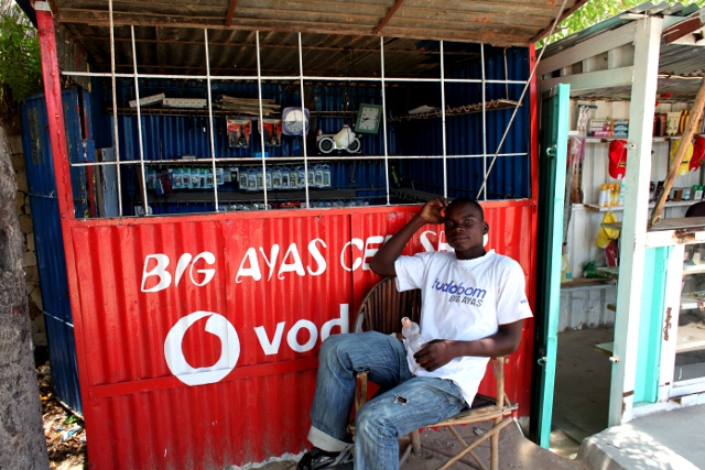 Big Ayas cellphone shop in Vilankulo