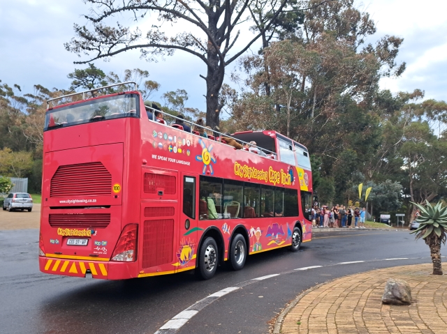 City Sightseeing bus on Constantia Nek