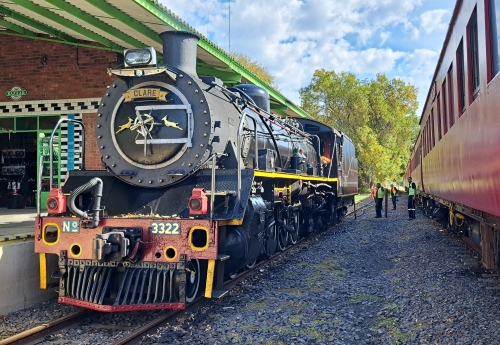 Ceres Rail locomotive number 3322, named Clare, at Elgin market