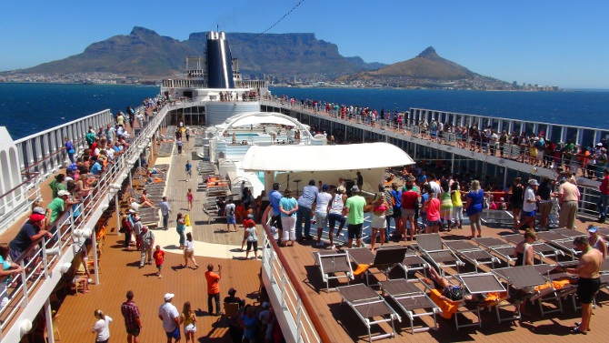 MSC Sinfonia leaving Cape Town Harbour, with Table Mountain in the background