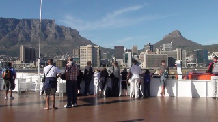 Melody with Lions Head