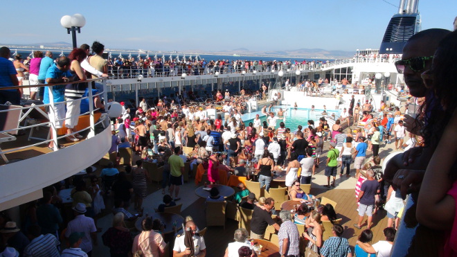 MSC Opera - crowded cruise deck