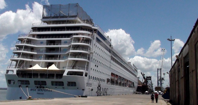 MSC Sinfonia in Maputo, Mozambiqe