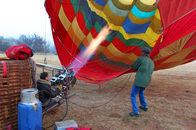 propane burner filling the hot air balloon up
