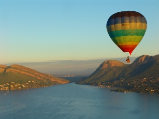 ballooning at the Hartbeespoort Dam wall