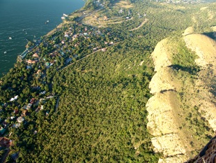 Komsmos & the Magaliesberg from above